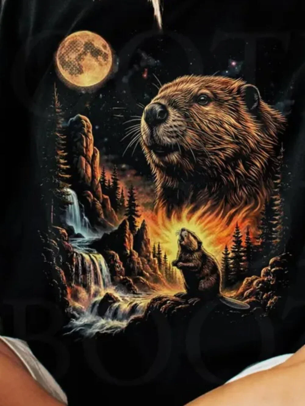Beaver Vintage Moon 90s Washed Graphic T-Shirt, Retro Wildlife Night Sky Cosmic